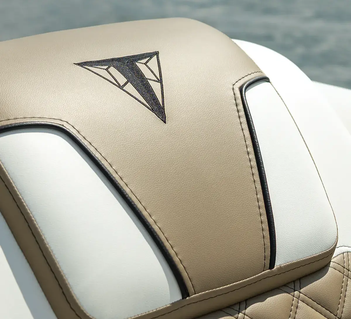 Trifecta S - Trifecta Pontoon